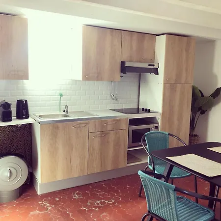 Apartman Au 14