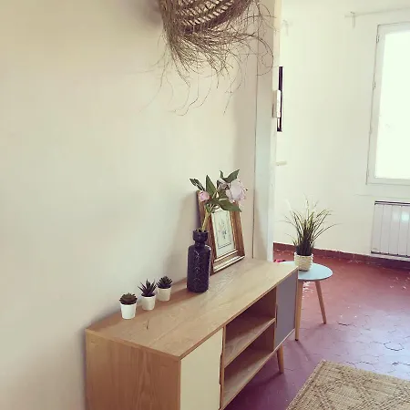 Apartman Au 14